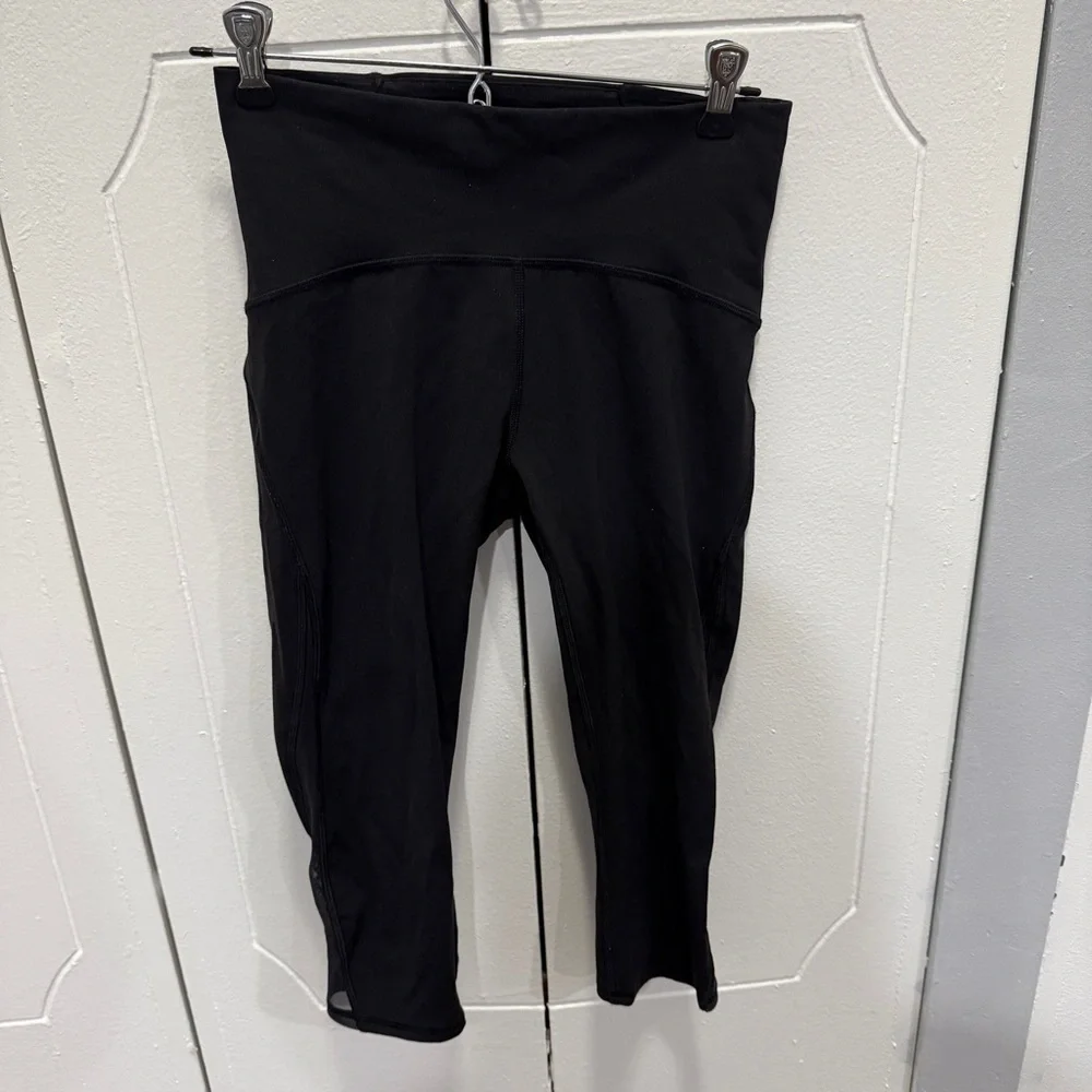 Lululemon Black Train Times Crop (17